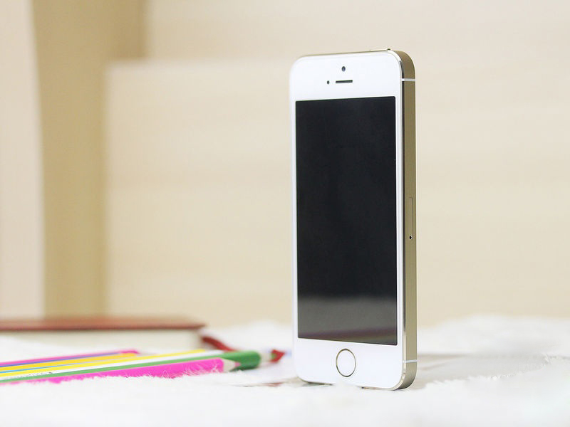 苹果iPhone 5s 64GB