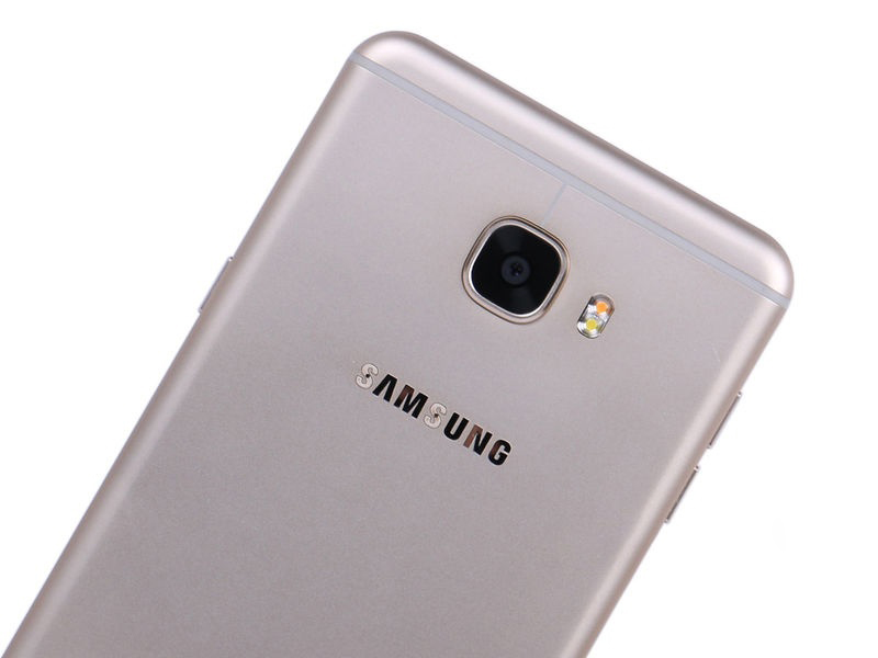 三星Galaxy C7